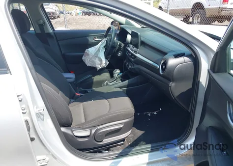 2021 Kia Forte Lxs из США, поврежденный, VIN 3KPF24AD2ME333097